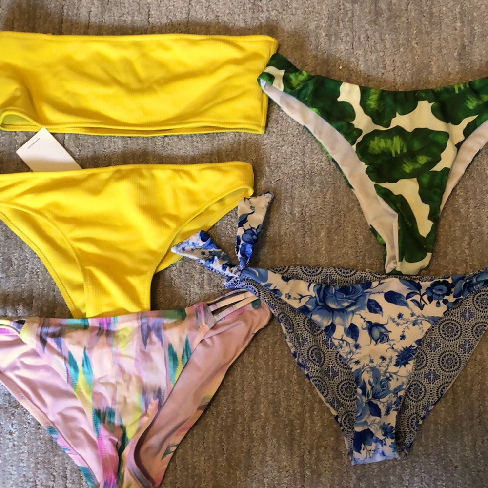 Bikinis - Picture 4 of 6